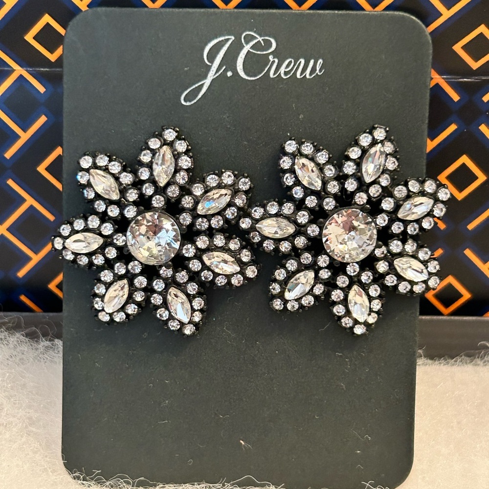 BNWT JCrew Pavé flower stud earrings